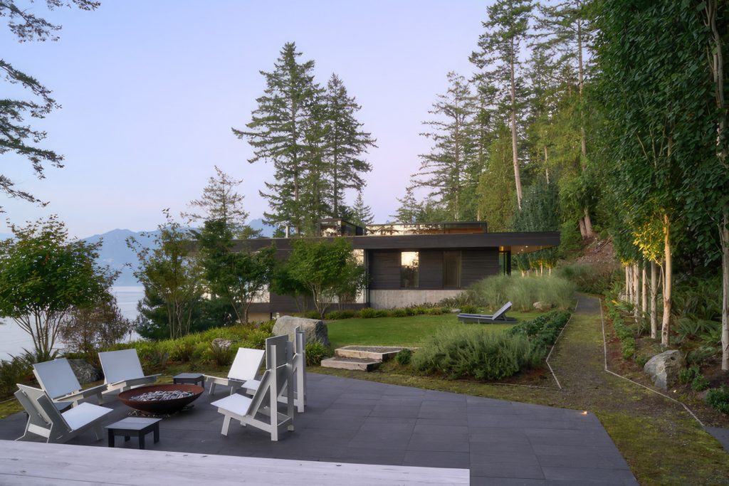 Bowen Island House - Bowen Island, BC, Canada - 37
