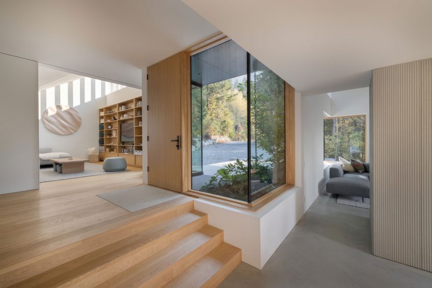 Camera House Modern Retreat - Pemberton Valley, BC, Canada - 16