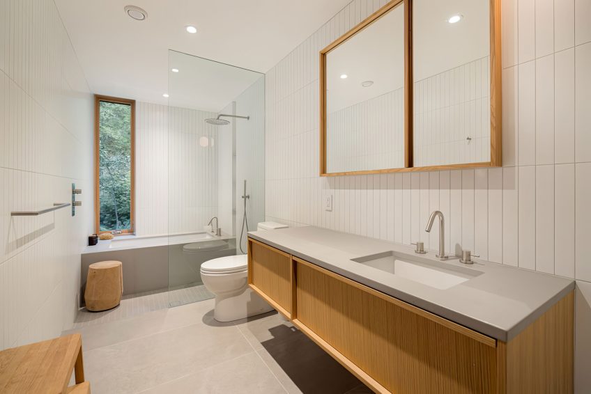 Camera House Modern Retreat - Pemberton Valley, BC, Canada - 29