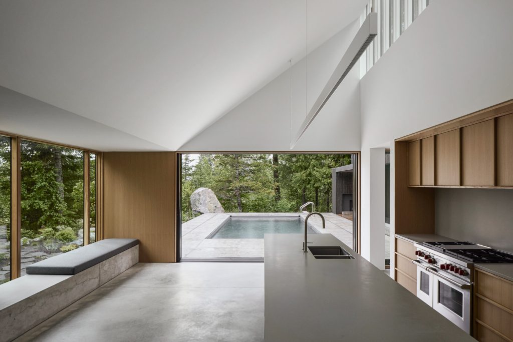 Camera House Modern Retreat - Pemberton Valley, BC, Canada - 4