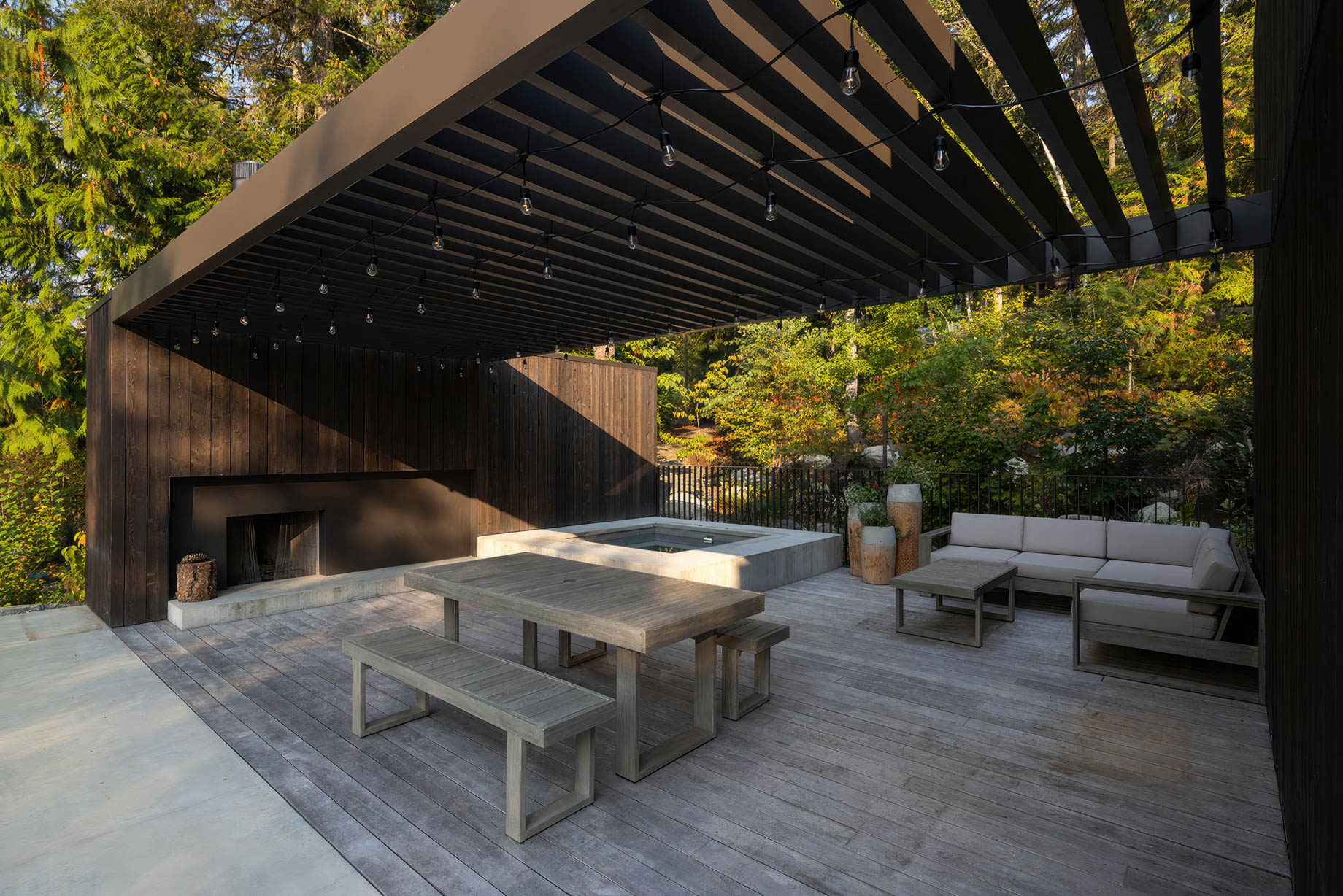 Camera House Modern Retreat – Pemberton Valley, BC, Canada – 42