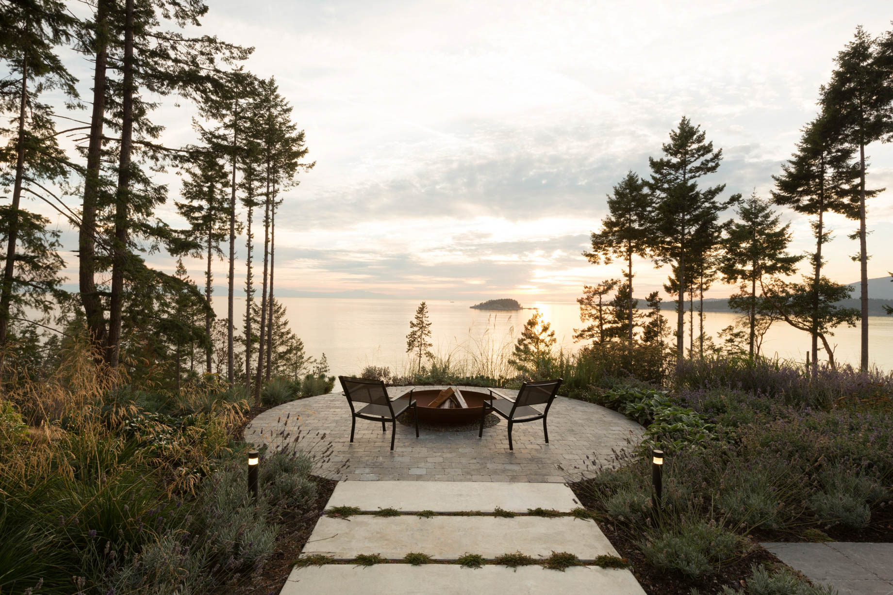 Collingwood Residence – Bowen Island, BC, Canada – 15