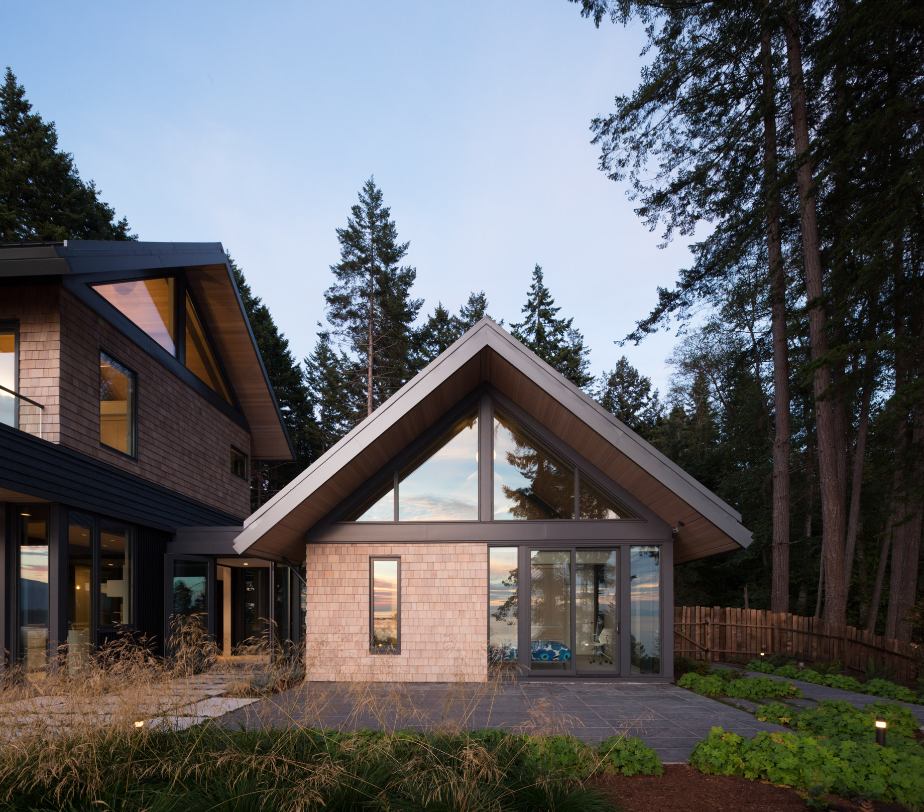Collingwood Residence – Bowen Island, BC, Canada – 16