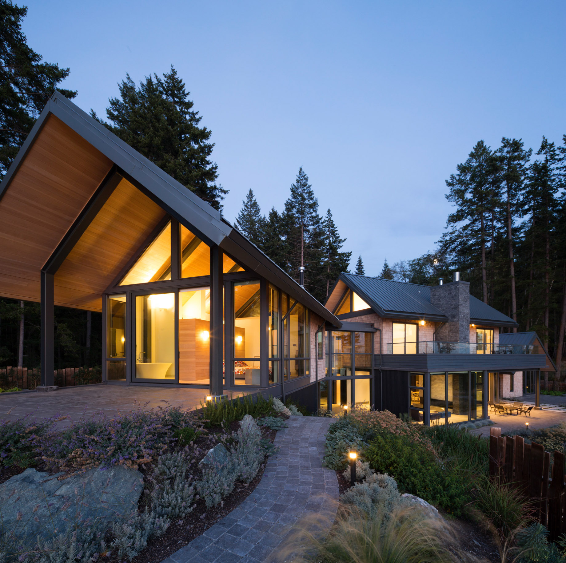 Collingwood Residence – Bowen Island, BC, Canada – 18