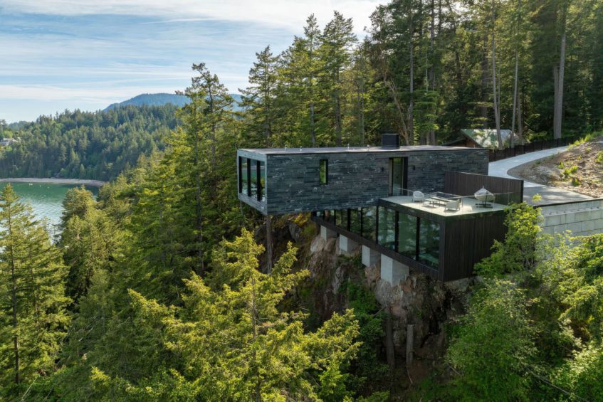 Floht Haus - 1460 Eagle Cliff Road, Bowen Island, BC, Canada - 3