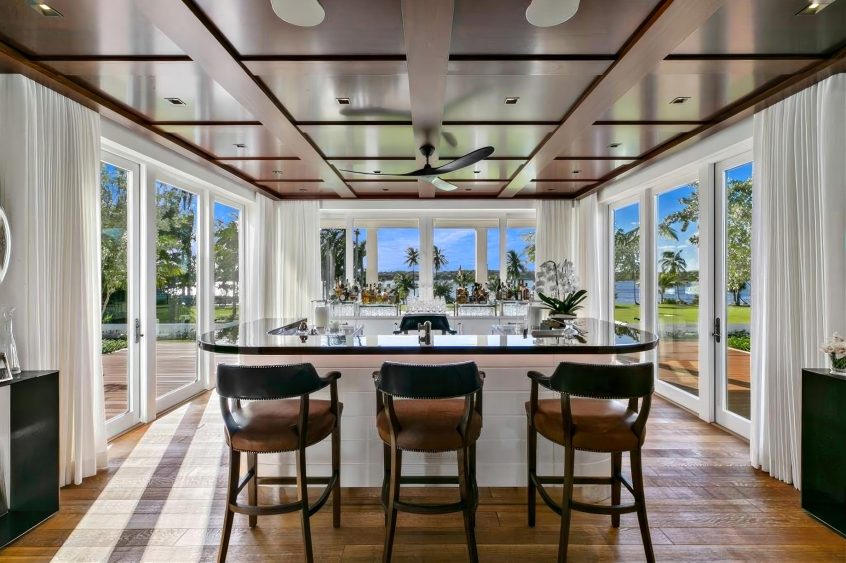 Greg Norman's Former Jupiter Island Estate - 382 S Beach Rd, Hobe Sound, FL, USA - 15