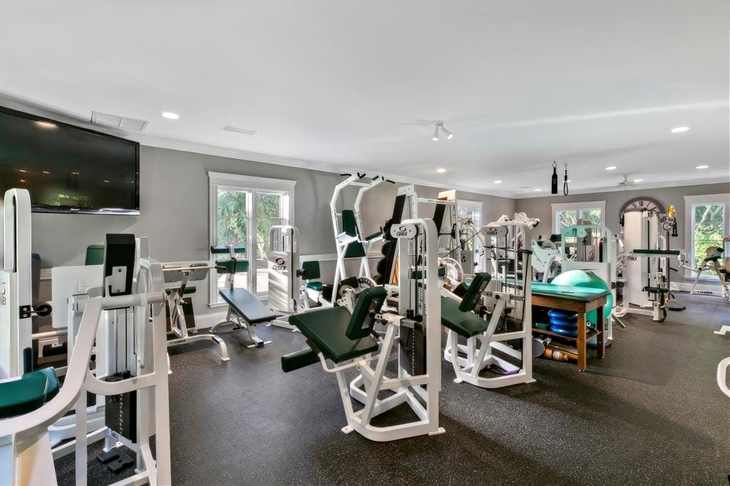 Greg Norman's Former Jupiter Island Estate - 382 S Beach Rd, Hobe Sound, FL, USA - 26