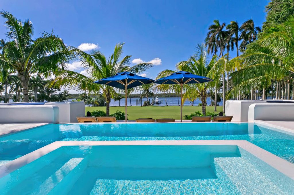 Greg Norman's Former Jupiter Island Estate - 382 S Beach Rd, Hobe Sound, FL, USA - 34
