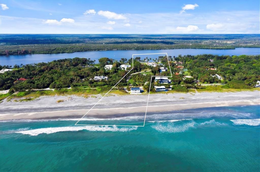 Greg Norman's Former Jupiter Island Estate - 382 S Beach Rd, Hobe Sound, FL, USA - 46