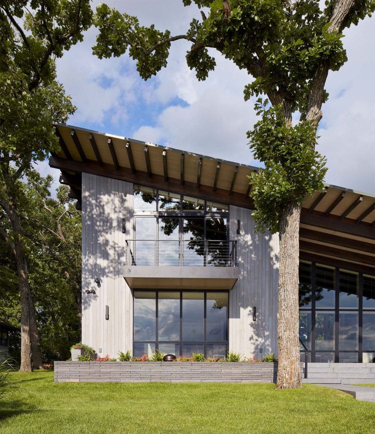 Lakeshore Drive House - Lake Okoboji, IA, USA - 16