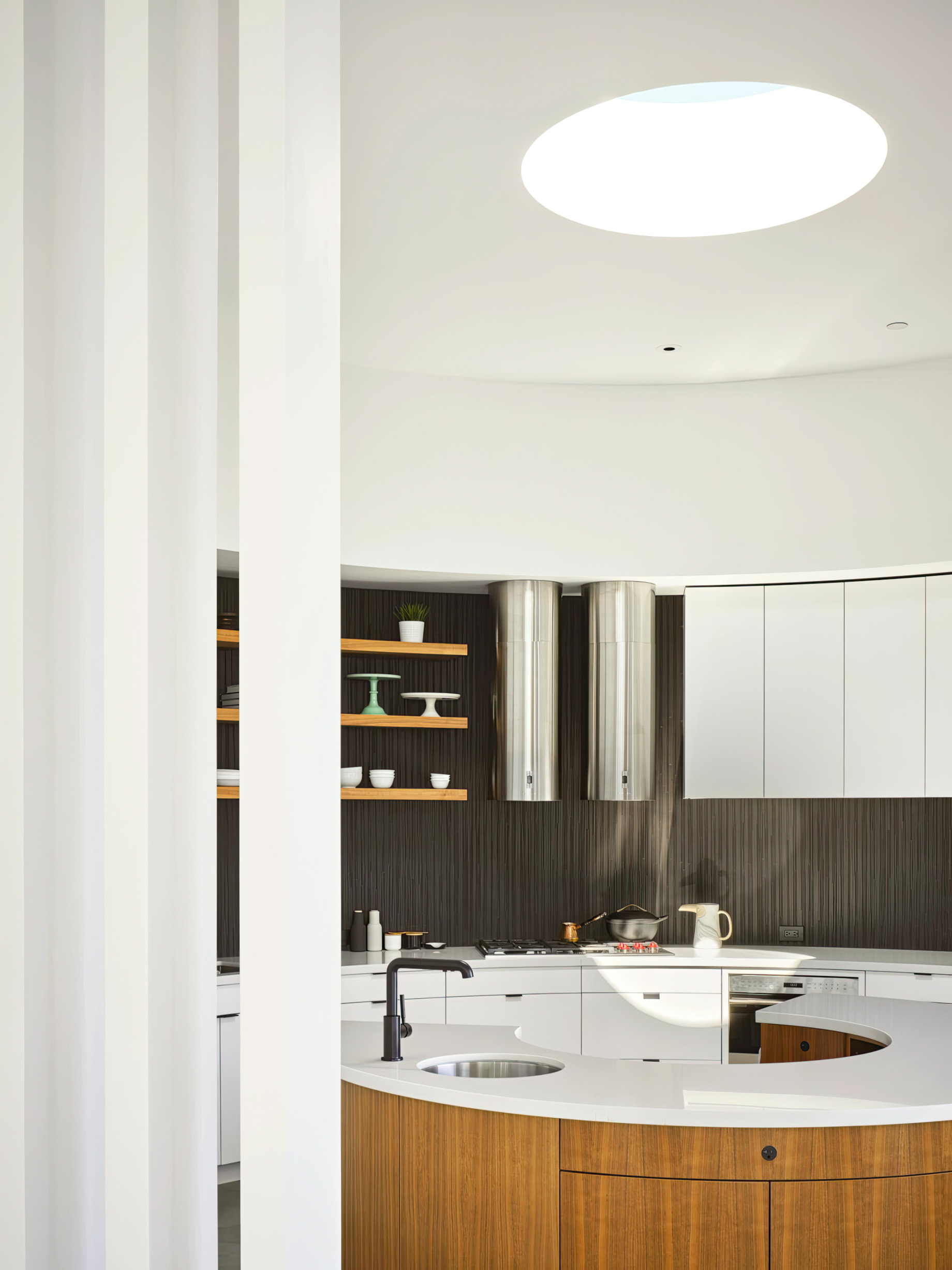 Round House Circular Home – Los Altos Hills, CA, USA – 7
