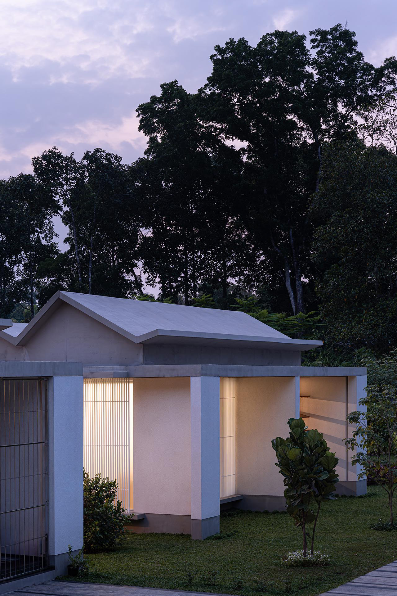 The Crimped Roof House – Poovarany, Kerala, India – 63