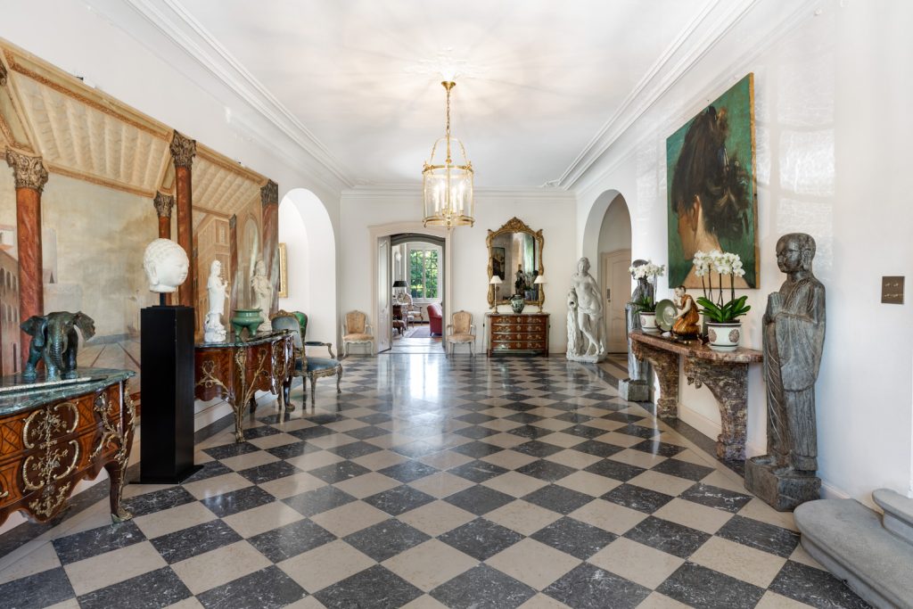 The Royal Estate - Château de Merlinge, Lake Geneva, Switzerland - 14