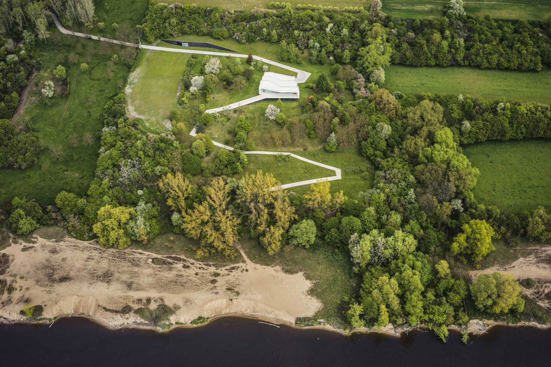 By the Way House Vistula River Villa – Tony Halika, Maszewo, Poland – 26