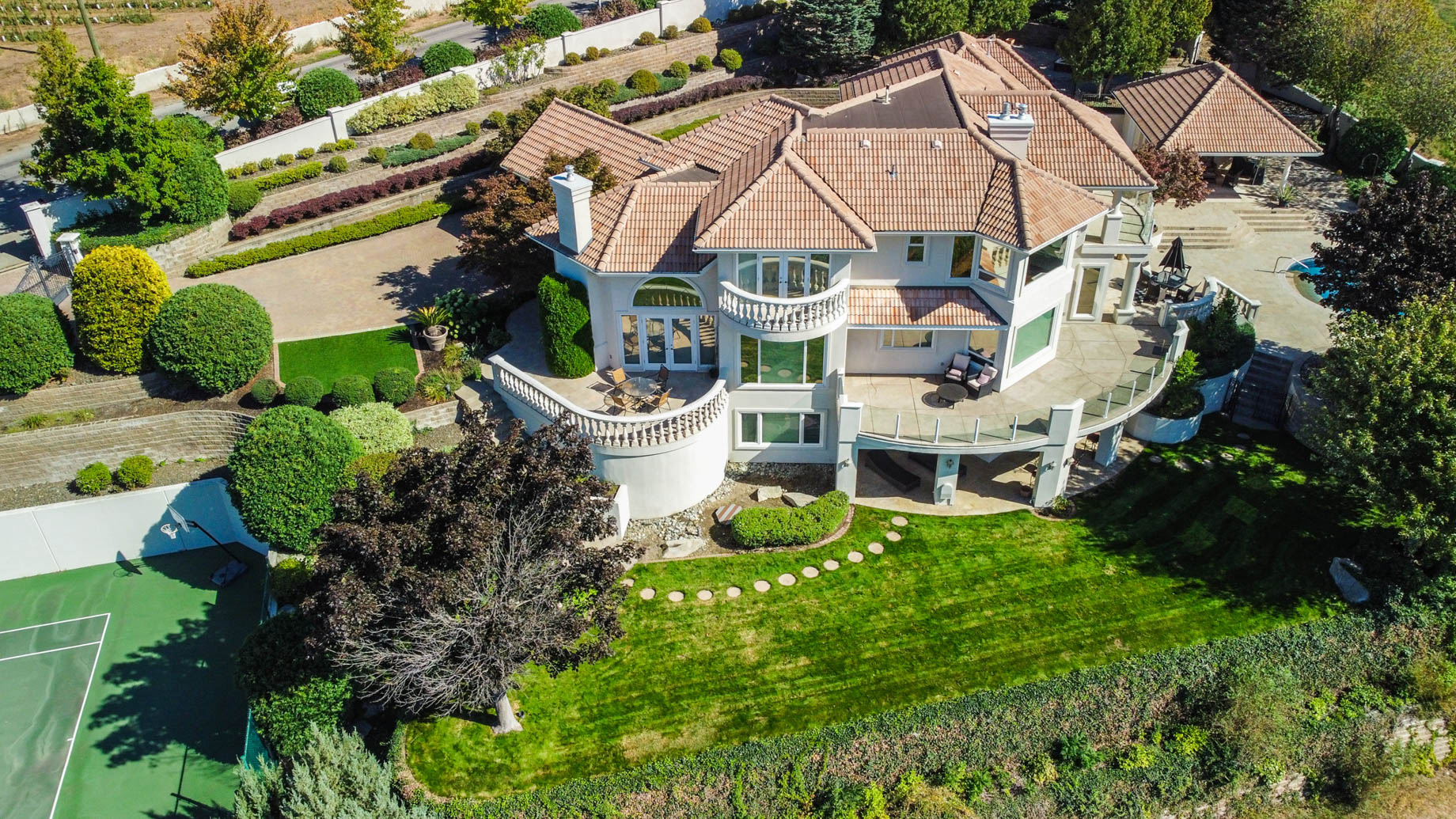 Bella Vista Estate – 3715 30 Ave, Osoyoos, BC, Canada – British Columbia Luxury Real Estate – 118