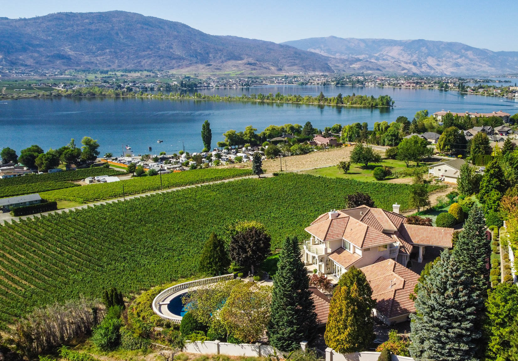 Bella Vista Estate – 3715 30 Ave, Osoyoos, BC, Canada – British Columbia Luxury Real Estate – 4