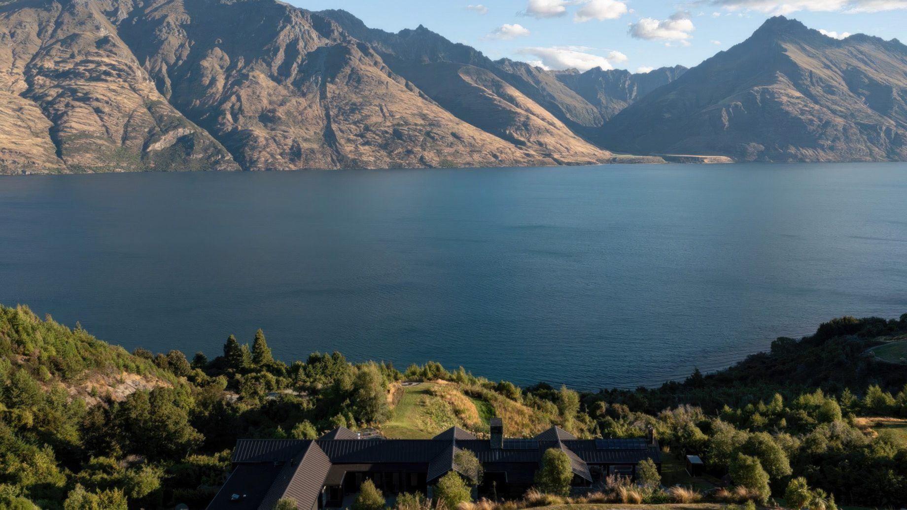 Hawks Nest Residence – Forestlines Rise, Ben Lomond, New Zealand 🇳🇿