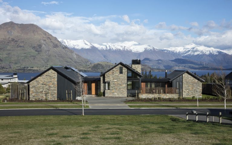 Valley Crescent House - Valley Crescent, Wanaka, New Zealand - 3