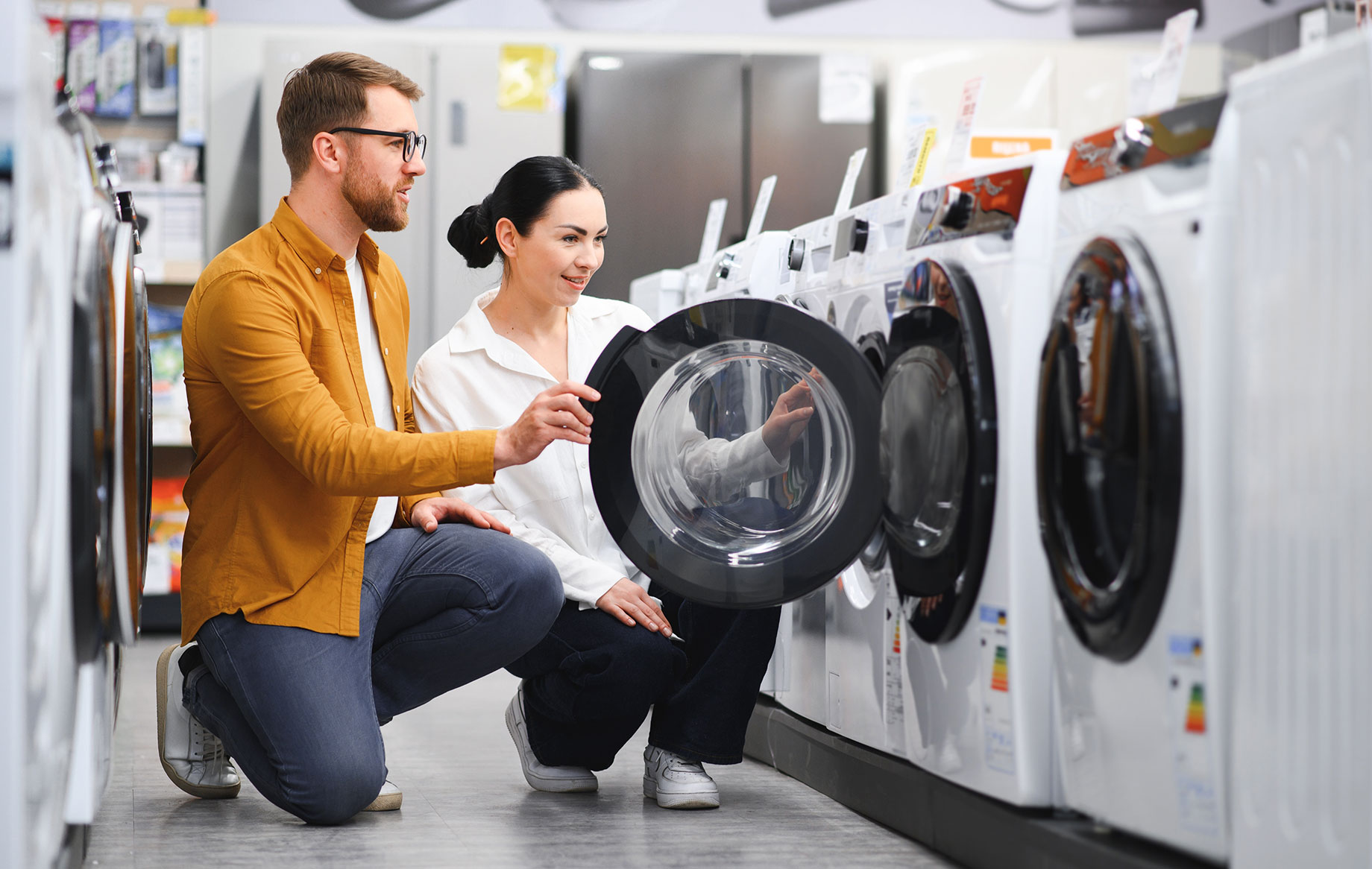 Couple Searching for a Washing Machine to Buy