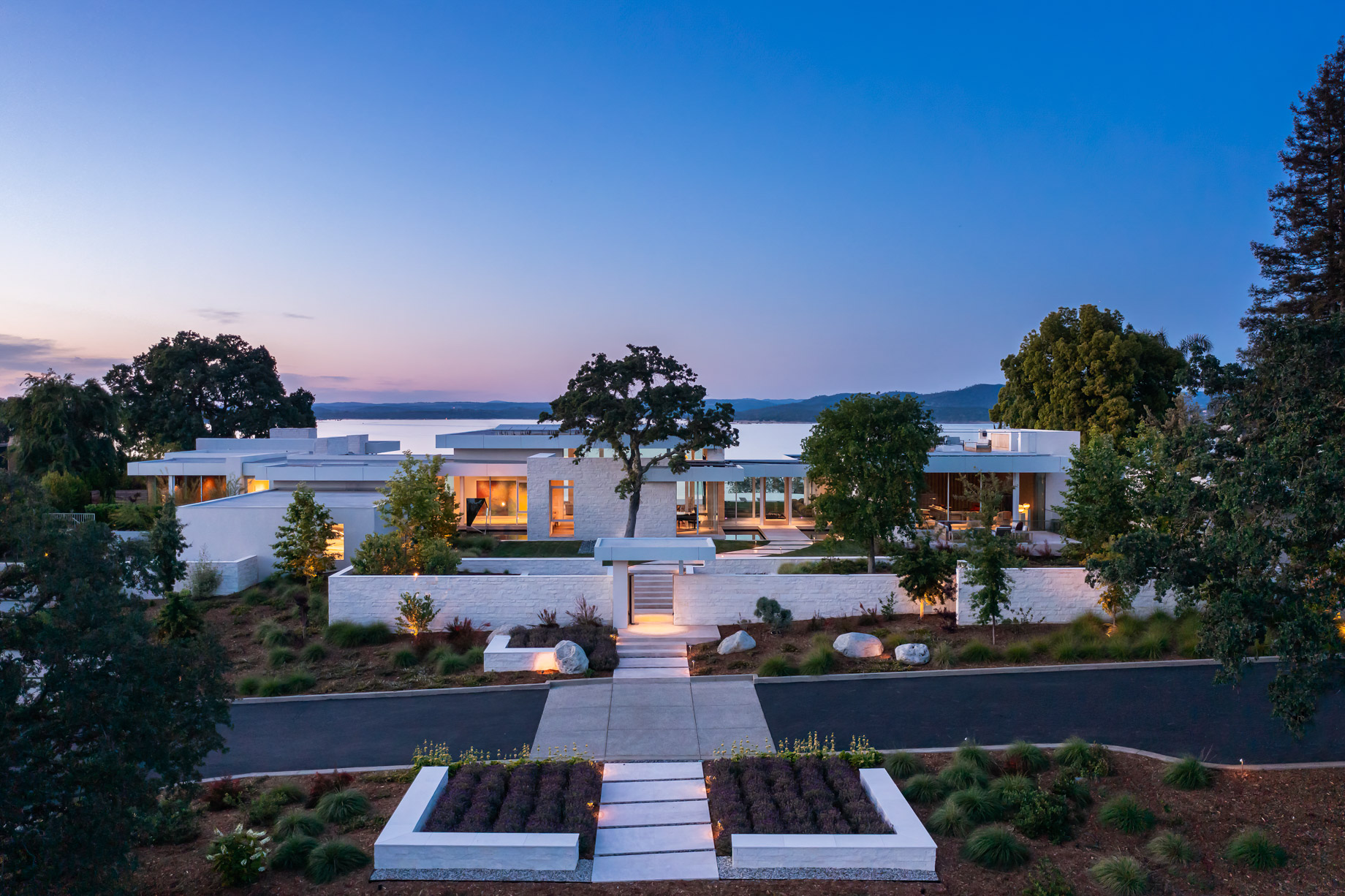 Folsom Lake Residence – Mountain View Dr, Folsom, CA, USA – 1