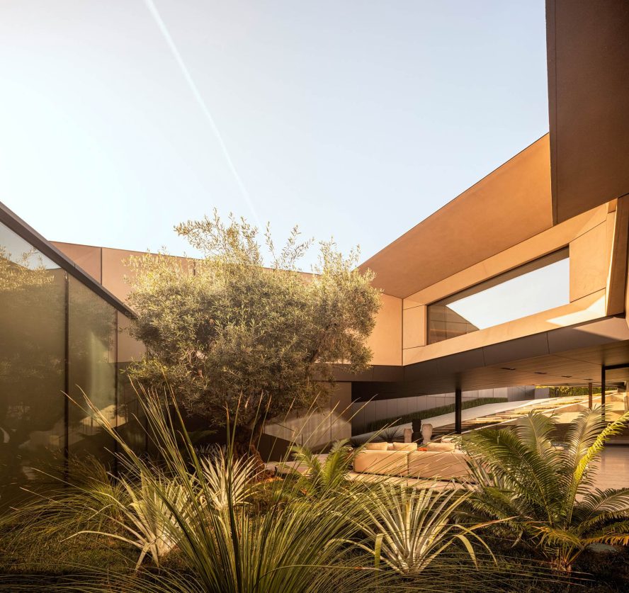 Trousdale Residence - N Hillcrest Rd, Beverly Hills, CA, USA - 14