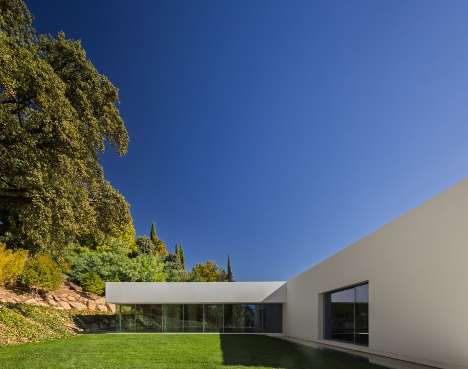 Villa 18 Residence - La Moraleja, Madrid, Spain - 32