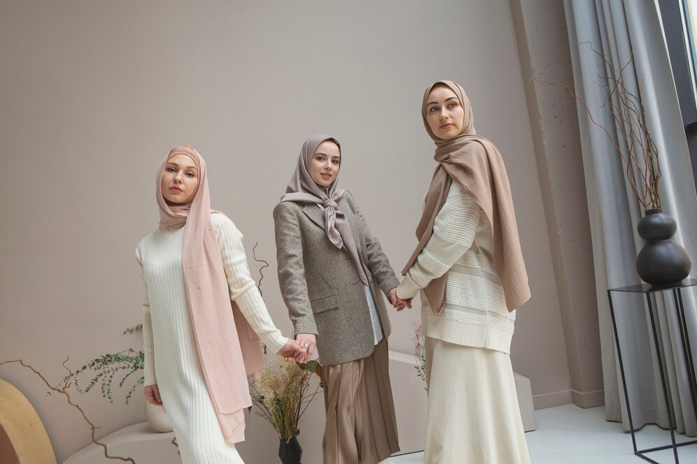 Contemporary Grace: A Look at Evolving Trends in Modest Women’s Fashion