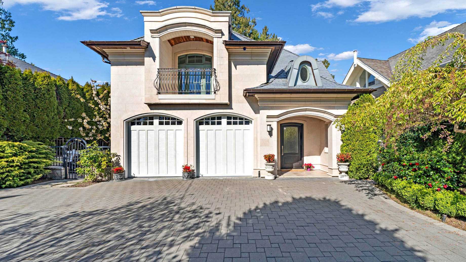 4348 Erwin Dr, West Vancouver BC, Canada 🇨🇦 – $3,850,000