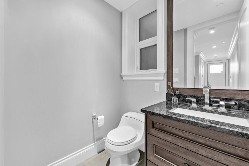 4348 Erwin Dr, West Vancouver BC, Canada - Luxury Real Estate - 46