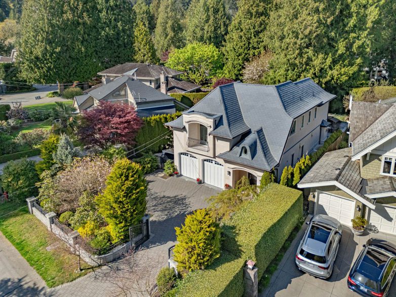 4348 Erwin Dr, West Vancouver BC, Canada - Luxury Real Estate - 52