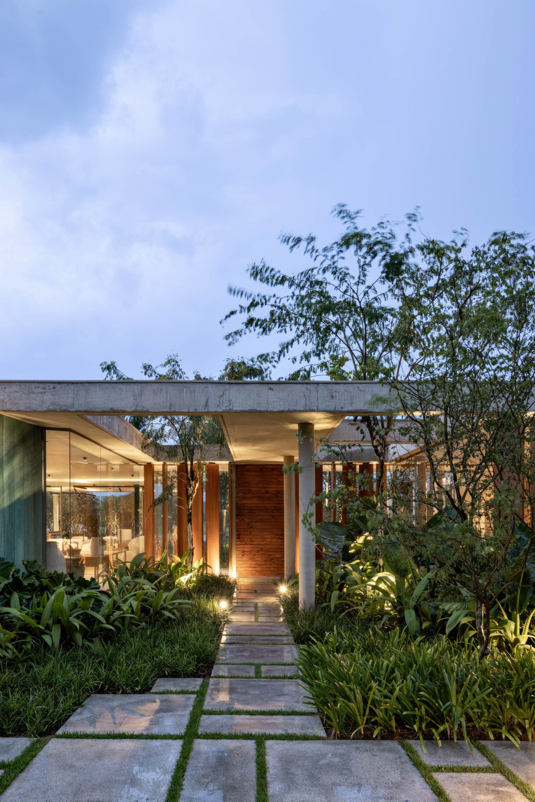 Carvalho House Residence – Porto Feliz, Sao Paulo, Brazil – 34