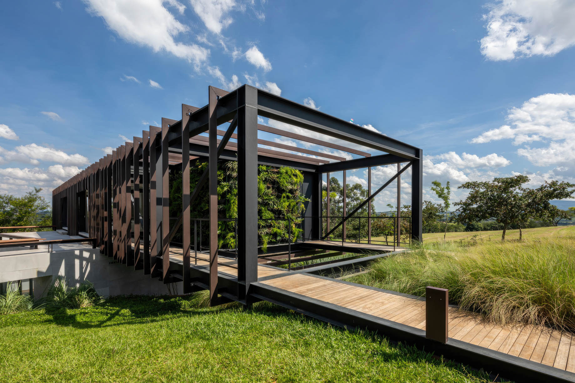 Cigarra House Residence – Porto Feliz, Sao Paulo, Brazil – 13