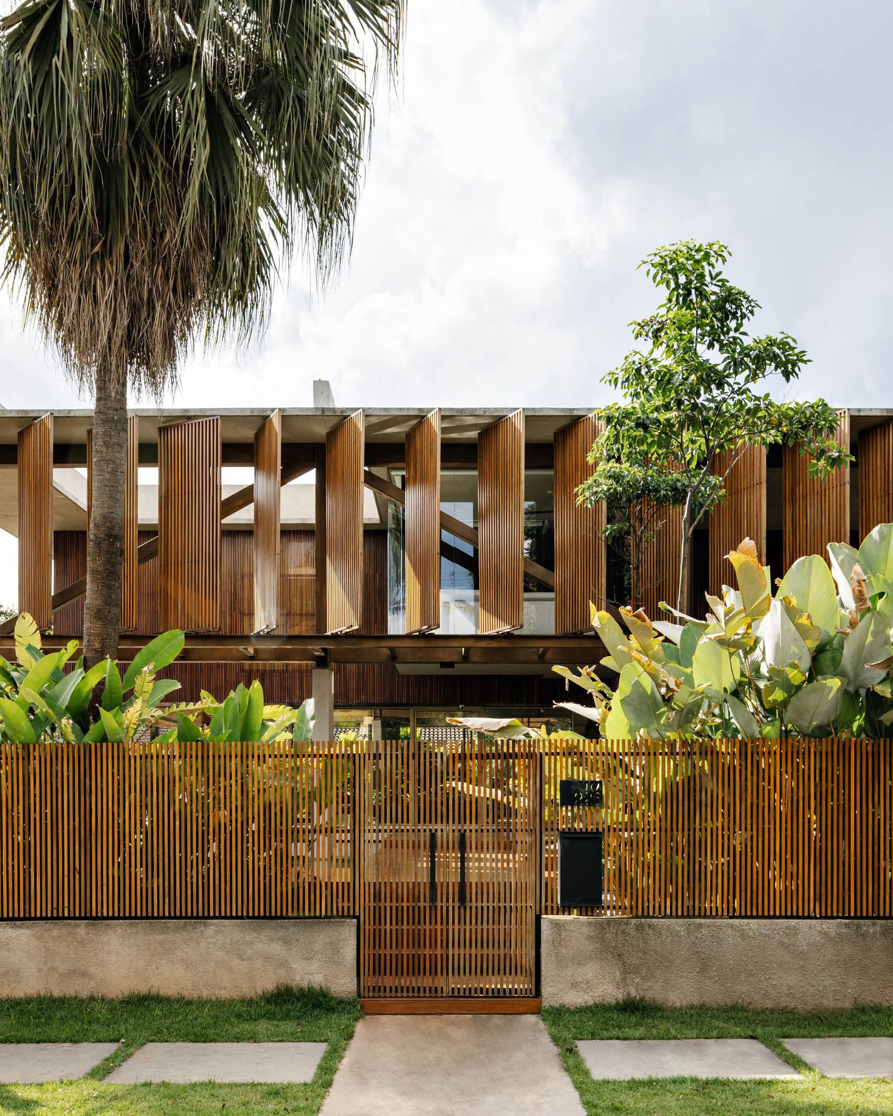 Cumaru House Residence – Sao Paulo, Brazil – 2