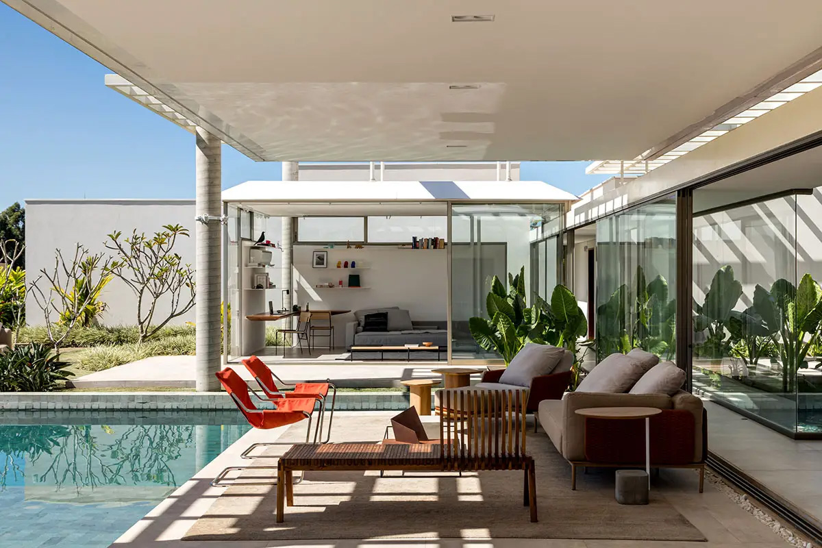 Shadow House Residence – Campinas, Sao Paulo, Brazil – 14