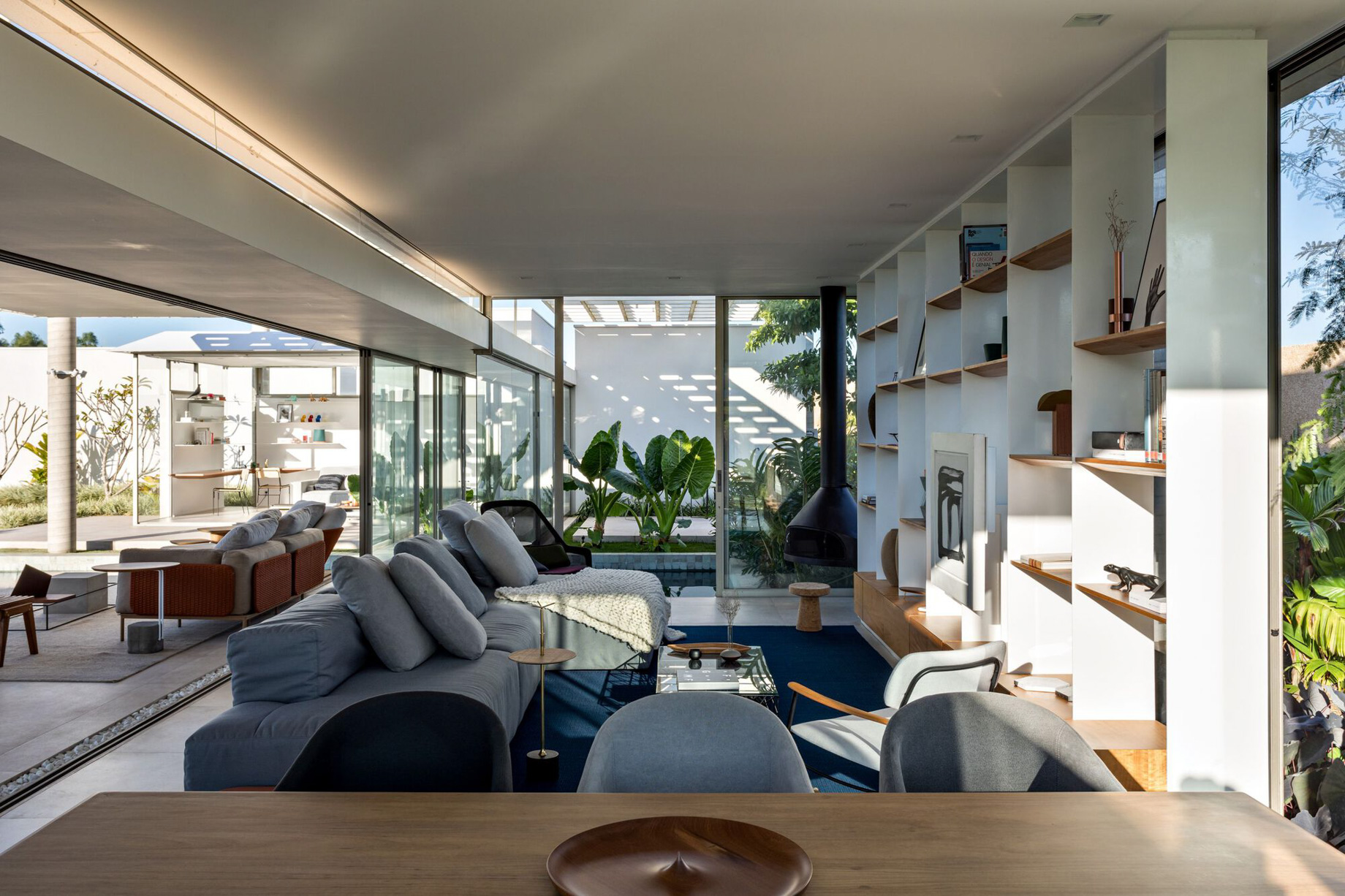 Shadow House Residence – Campinas, Sao Paulo, Brazil – 16