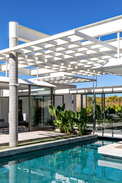 Shadow House Residence - Campinas, Sao Paulo, Brazil - 21