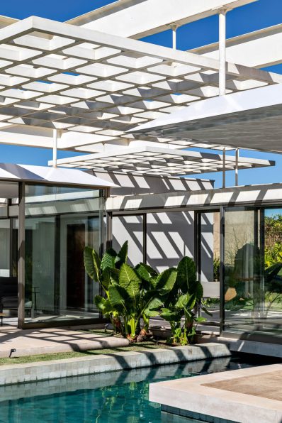 Shadow House Residence - Campinas, Sao Paulo, Brazil - 22