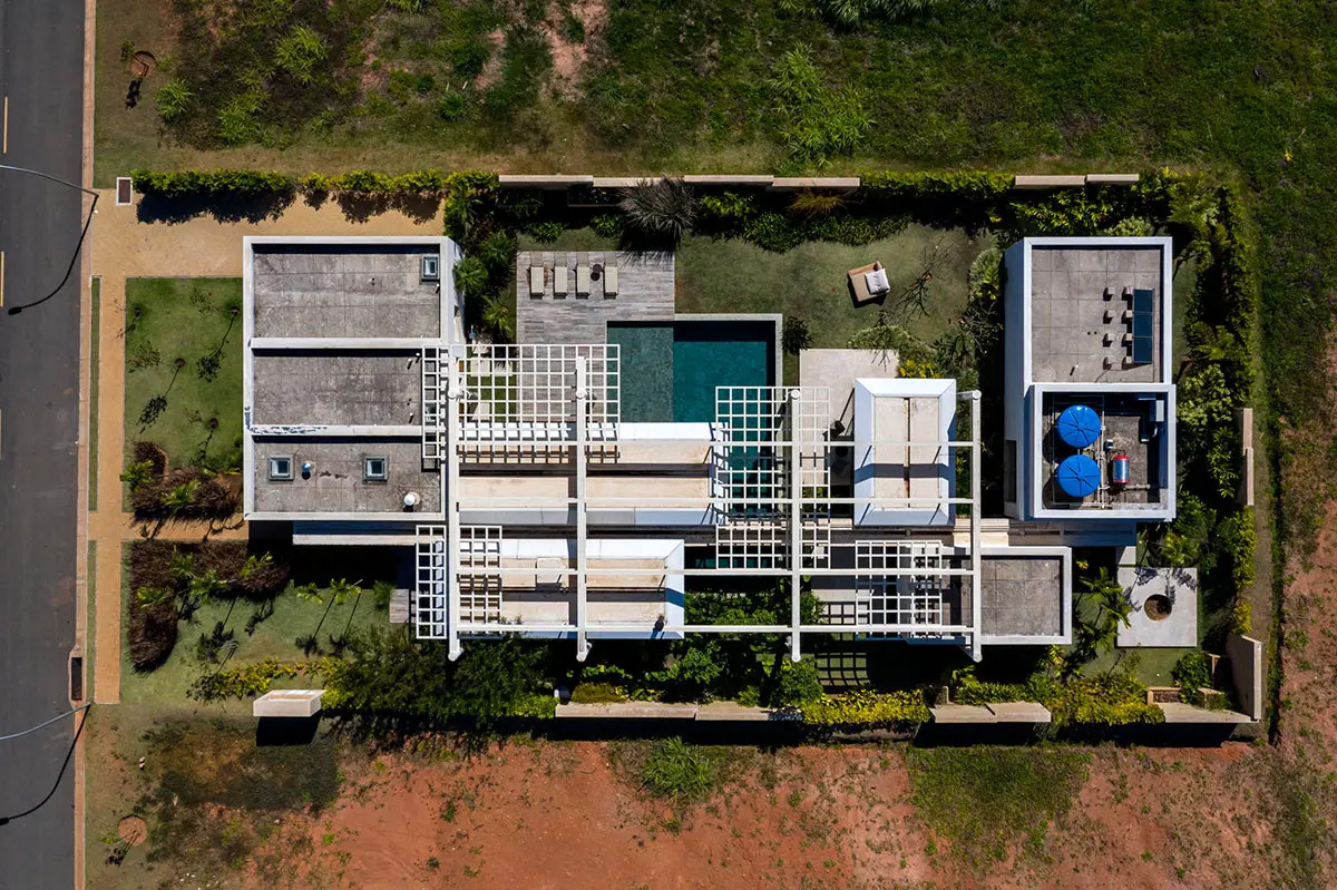 Shadow House Residence – Campinas, Sao Paulo, Brazil – 3