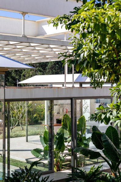 Shadow House Residence - Campinas, Sao Paulo, Brazil - 31