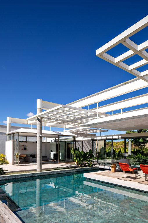 Shadow House Residence - Campinas, Sao Paulo, Brazil - 36