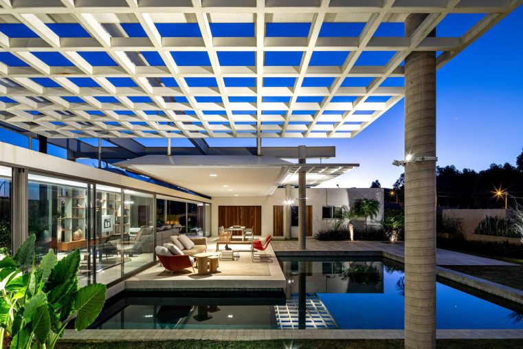 Shadow House Residence - Campinas, Sao Paulo, Brazil - 38