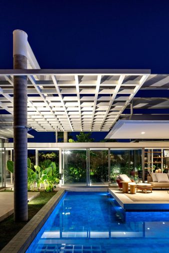 Shadow House Residence - Campinas, Sao Paulo, Brazil - 39