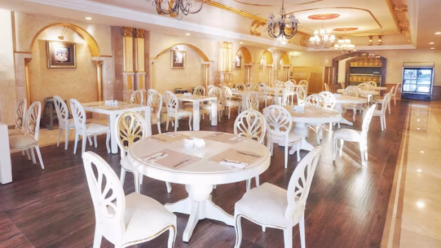 DIFFERENT STYLES OF RESTAURANTS TABLE SETTING