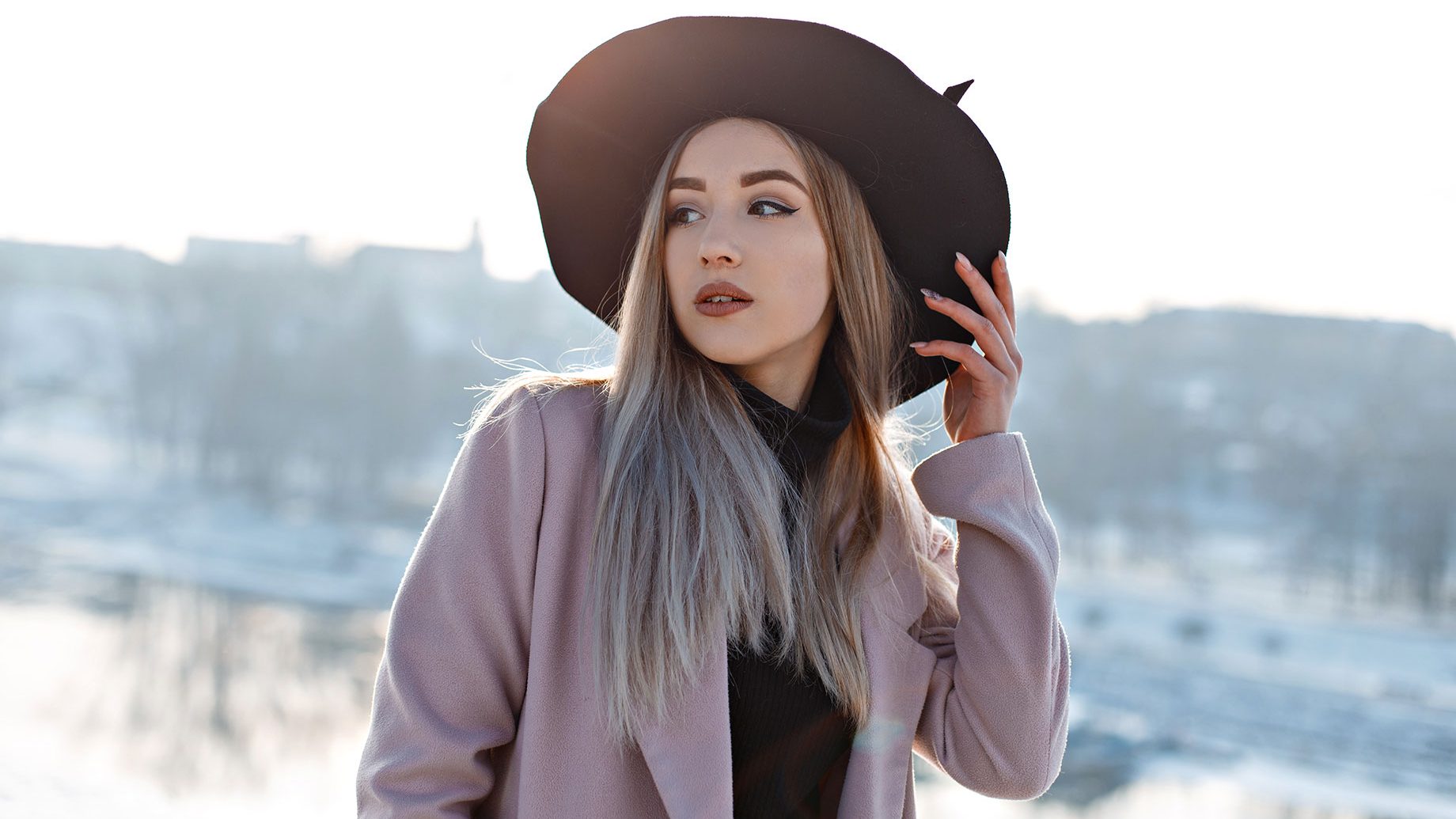 Modest Women’s Fashion with Hat and Coat