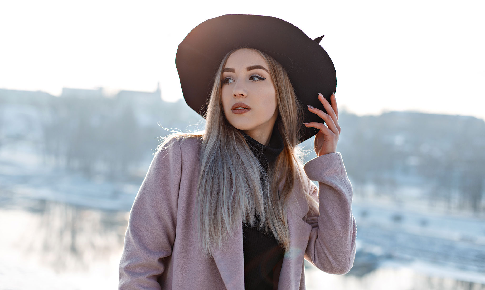 Modest Women’s Fashion with Hat and Coat
