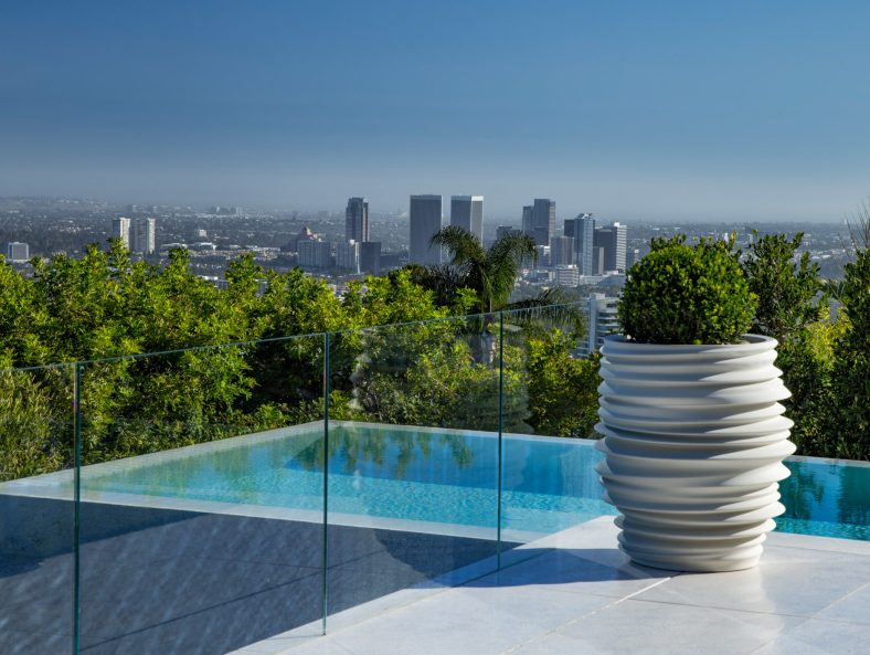 Blue Jay Way House - 1536 Blue Jay Way, Los Angeles, CA, USA - 11