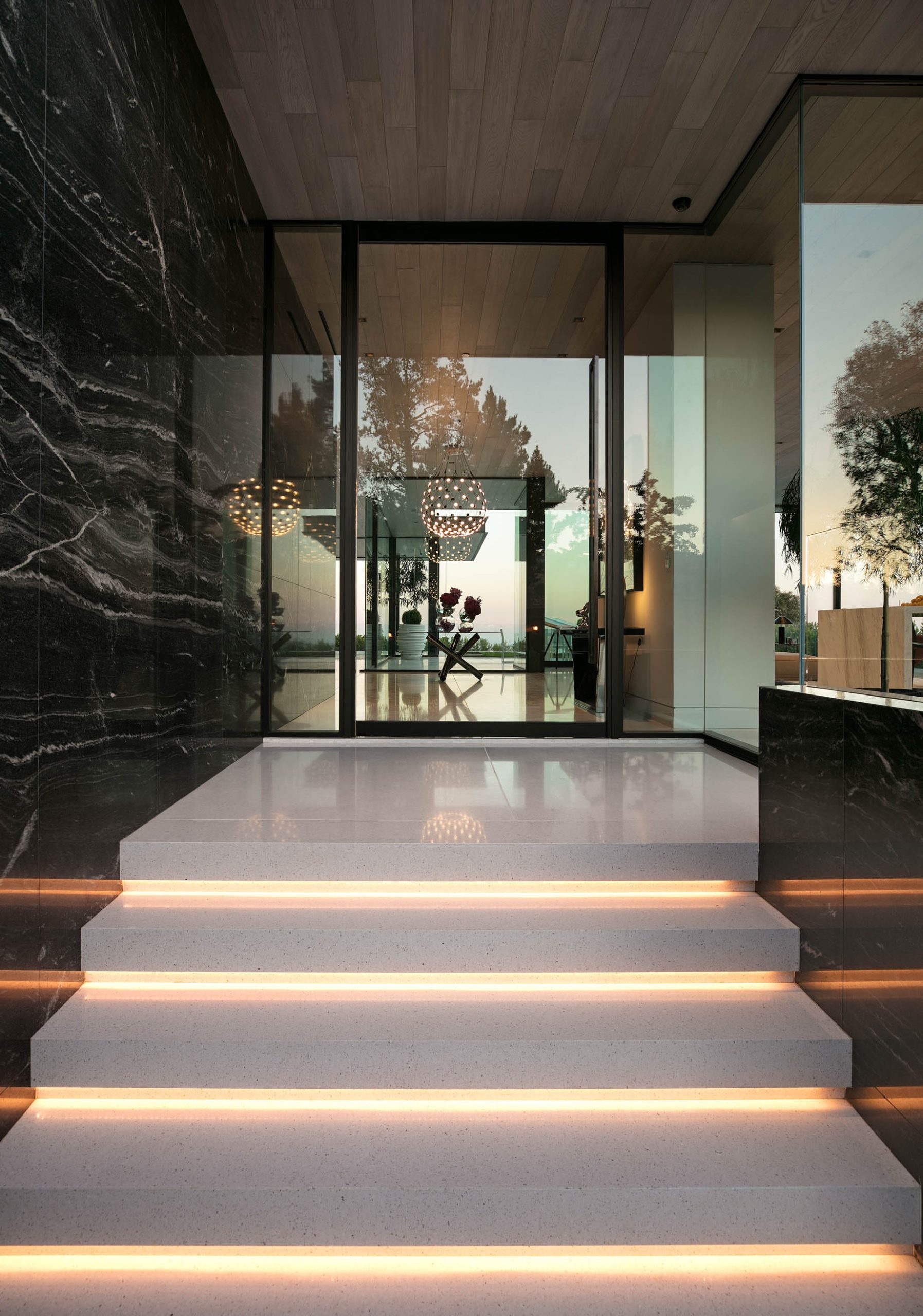 Blue Jay Way House – 1536 Blue Jay Way, Los Angeles, CA, USA – 35
