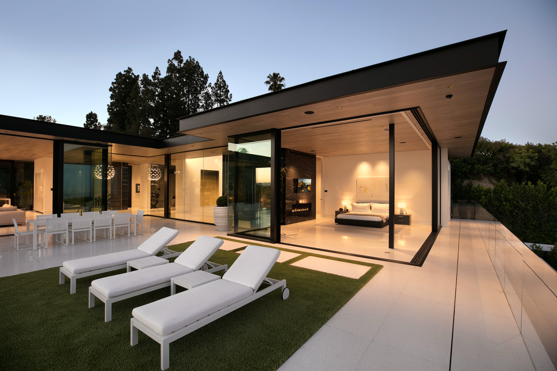 Blue Jay Way House – 1536 Blue Jay Way, Los Angeles, CA, USA – 36