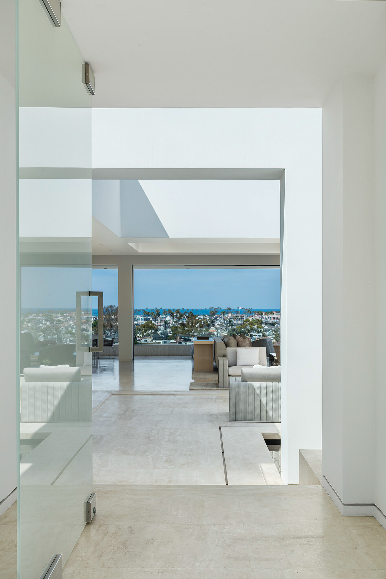 Dolphin Terrace Residence – 1325 Dolphin Ter, Corona Del Mar, CA, USA – 42