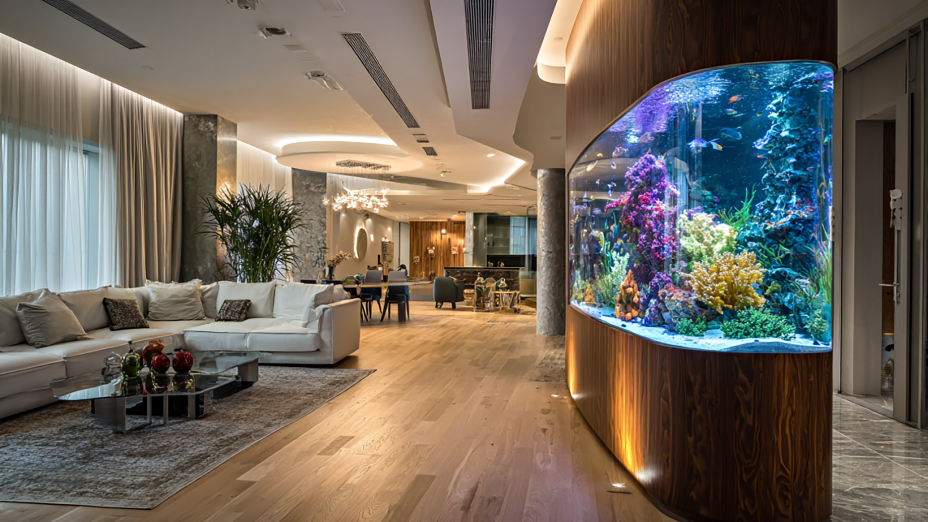 Luxury Aquarium Interior Decor